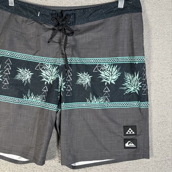 Quiksilver Highline Hawaii Boardshorts Men’s Size 38‎ Surfsilk Grey Palm Beach - Picture 3 of 11
